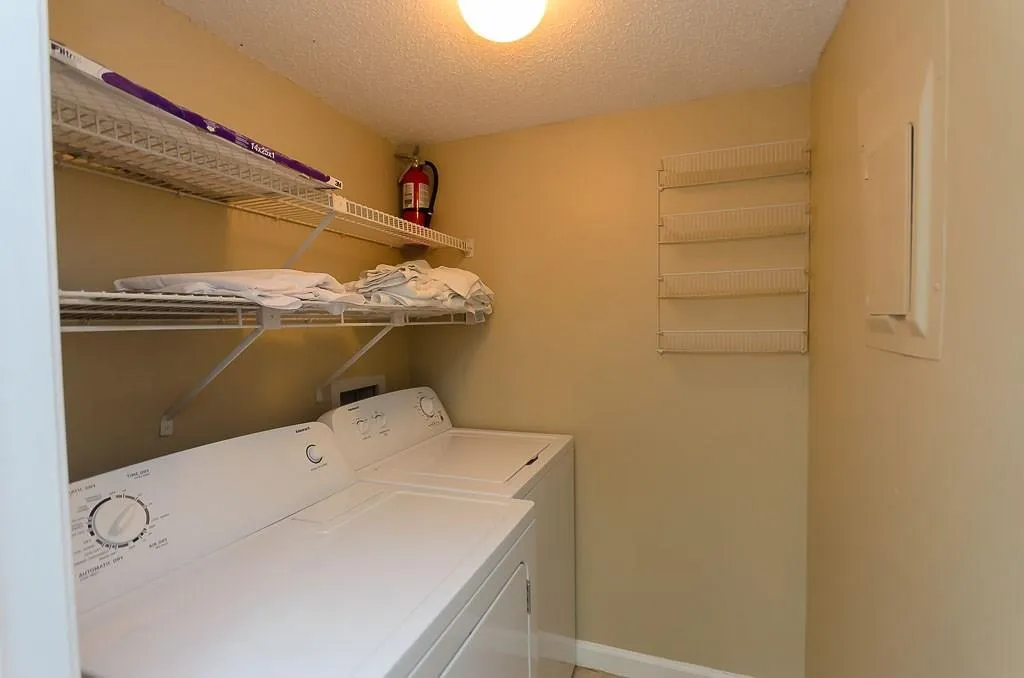 1304 Wingate Way Unit 1304, Atlanta, Georgia 30350, 2 Bedrooms Bedrooms, ,2 BathroomsBathrooms,Residential,Sold,1304 Wingate Way Unit 1304,5663456
