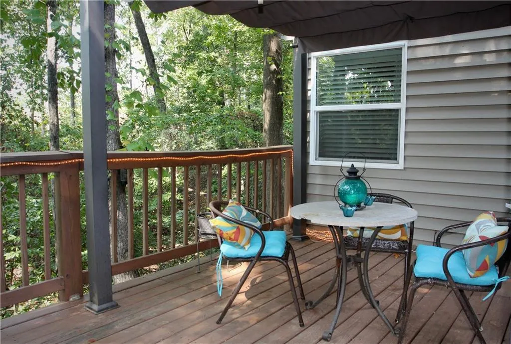 72 Dunwoody Springs Drive Unit C, Sandy Springs, Georgia 30328, 3 Bedrooms Bedrooms, ,2 BathroomsBathrooms,Residential,Sold,72 Dunwoody Springs Drive Unit C,6625014