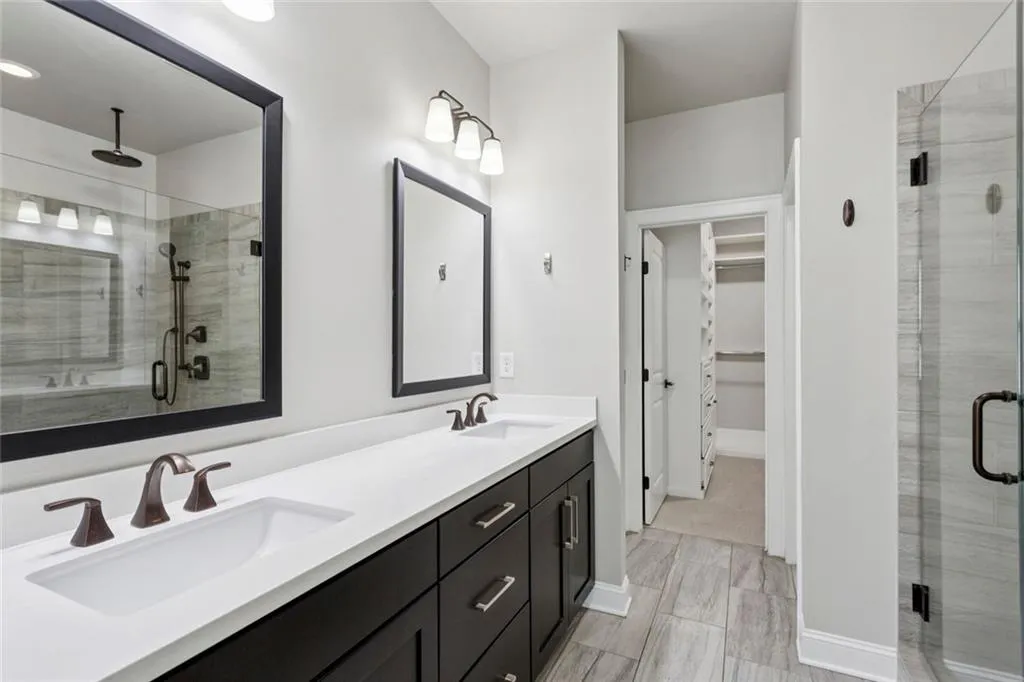 247 Franklin Road, Sandy Springs, Georgia 30342, 3 Bedrooms Bedrooms, ,3 BathroomsBathrooms,Residential,For Sale,247 Franklin Road,7655668