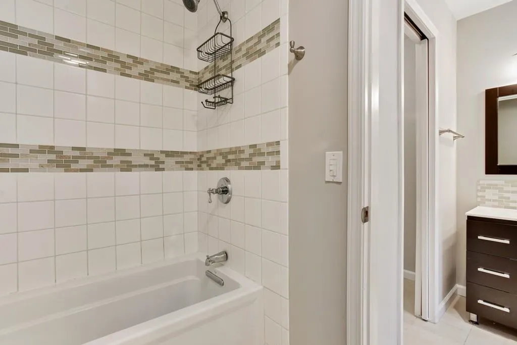 108 Abingdon Way, Atlanta, Georgia 30328, 2 Bedrooms Bedrooms, ,2 BathroomsBathrooms,Residential,Sold,108 Abingdon Way,5953780