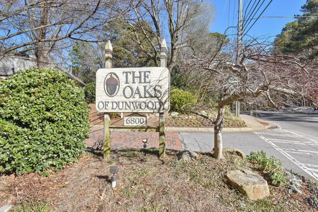 108 Abingdon Way, Atlanta, Georgia 30328, 2 Bedrooms Bedrooms, ,2 BathroomsBathrooms,Residential,Sold,108 Abingdon Way,5953780