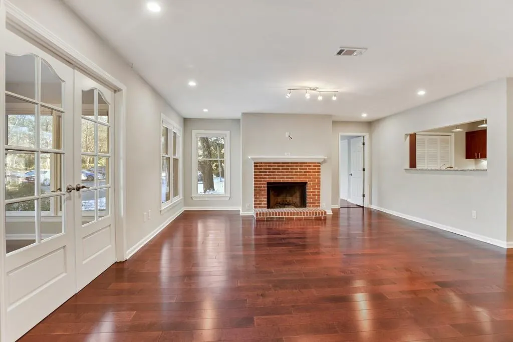 108 Abingdon Way, Atlanta, Georgia 30328, 2 Bedrooms Bedrooms, ,2 BathroomsBathrooms,Residential,Sold,108 Abingdon Way,5953780