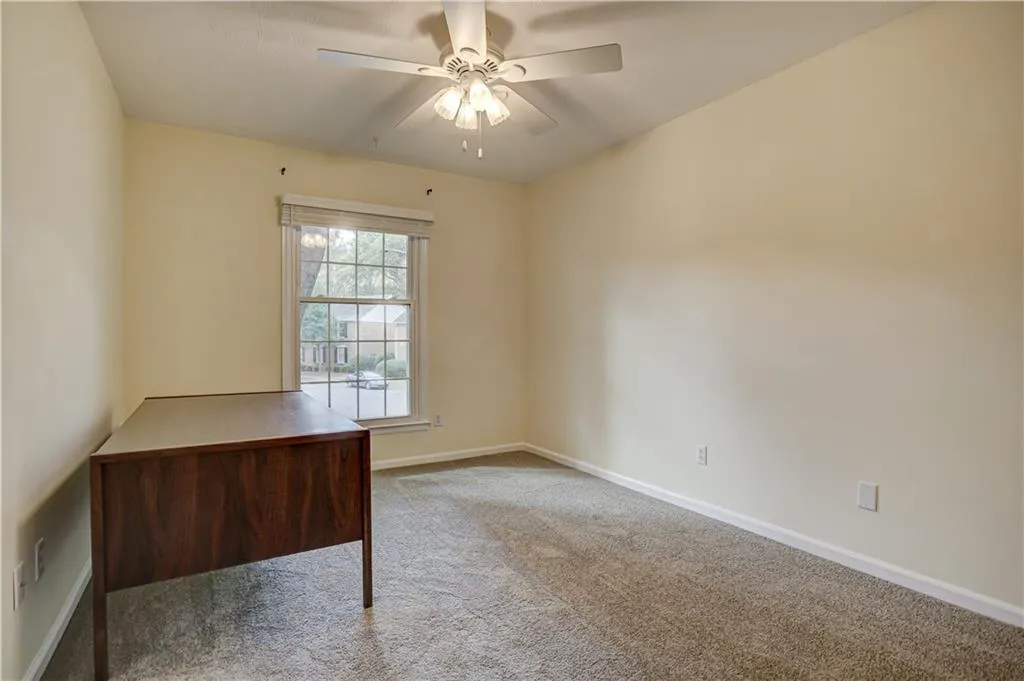 6700 Roswell Road Unit 12d, Sandy Springs, Georgia 30328, 3 Bedrooms Bedrooms, ,2 BathroomsBathrooms,Residential,Sold,6700 Roswell Road Unit 12d,7139445