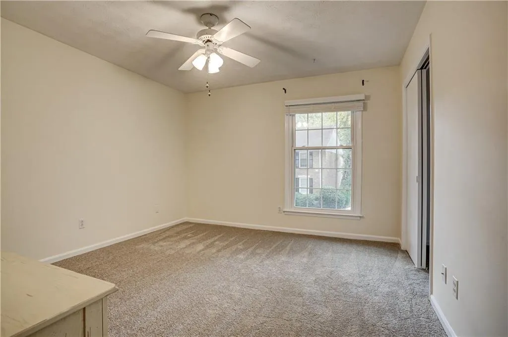 6700 Roswell Road Unit 12d, Sandy Springs, Georgia 30328, 3 Bedrooms Bedrooms, ,2 BathroomsBathrooms,Residential,Sold,6700 Roswell Road Unit 12d,7139445