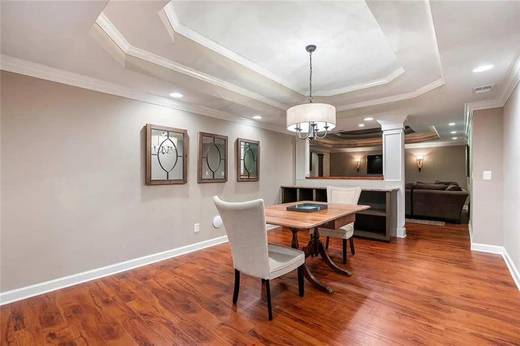 2979 Spalding Drive, Sandy Springs, Georgia 30350, 5 Bedrooms Bedrooms, ,4 BathroomsBathrooms,Residential,Sold,2979 Spalding Drive,7047108