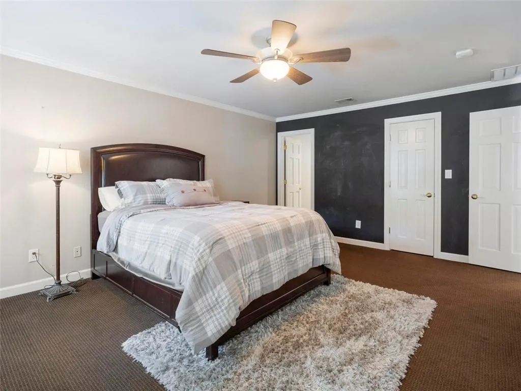 2979 Spalding Drive, Sandy Springs, Georgia 30350, 5 Bedrooms Bedrooms, ,4 BathroomsBathrooms,Residential,Sold,2979 Spalding Drive,7047108