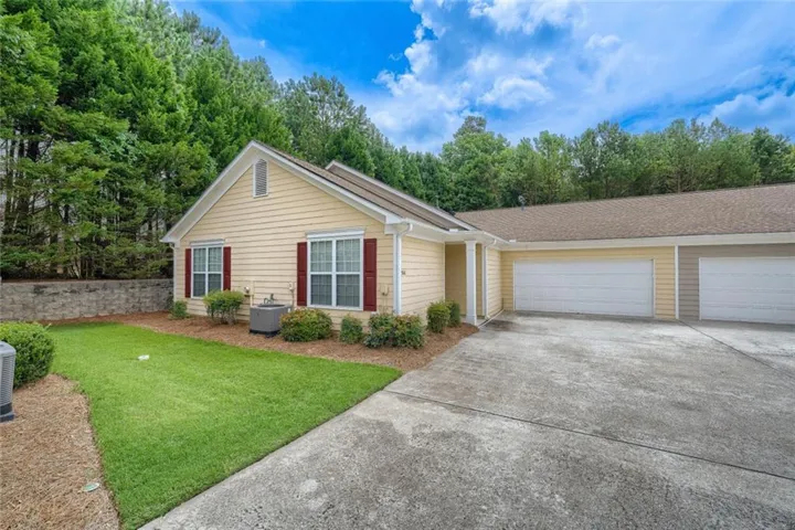 166 Camry Lane, Grayson, Georgia 30017