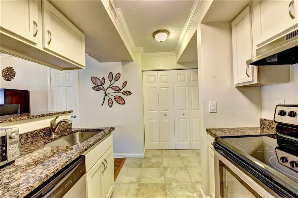 795 Hammond Drive Unit 703, Atlanta, Georgia 30328, 1 Bedroom Bedrooms, ,1 BathroomBathrooms,Residential,Sold,795 Hammond Drive Unit 703,6014129