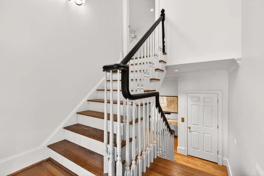 78 Lindbergh Drive Ne Unit 100, Atlanta, Georgia 30305, 4 Bedrooms Bedrooms, 0 ,4 BathroomsBathrooms,Residential,For Sale,78 Lindbergh Drive Ne Unit 100,7732265