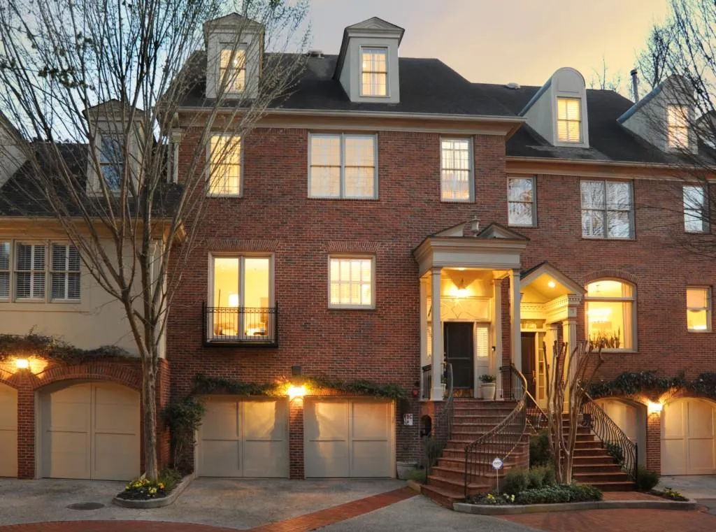 78 Lindbergh Drive Ne Unit 100, Atlanta, Georgia 30305, 4 Bedrooms Bedrooms, 0 ,4 BathroomsBathrooms,Residential,For Sale,78 Lindbergh Drive Ne Unit 100,7732265