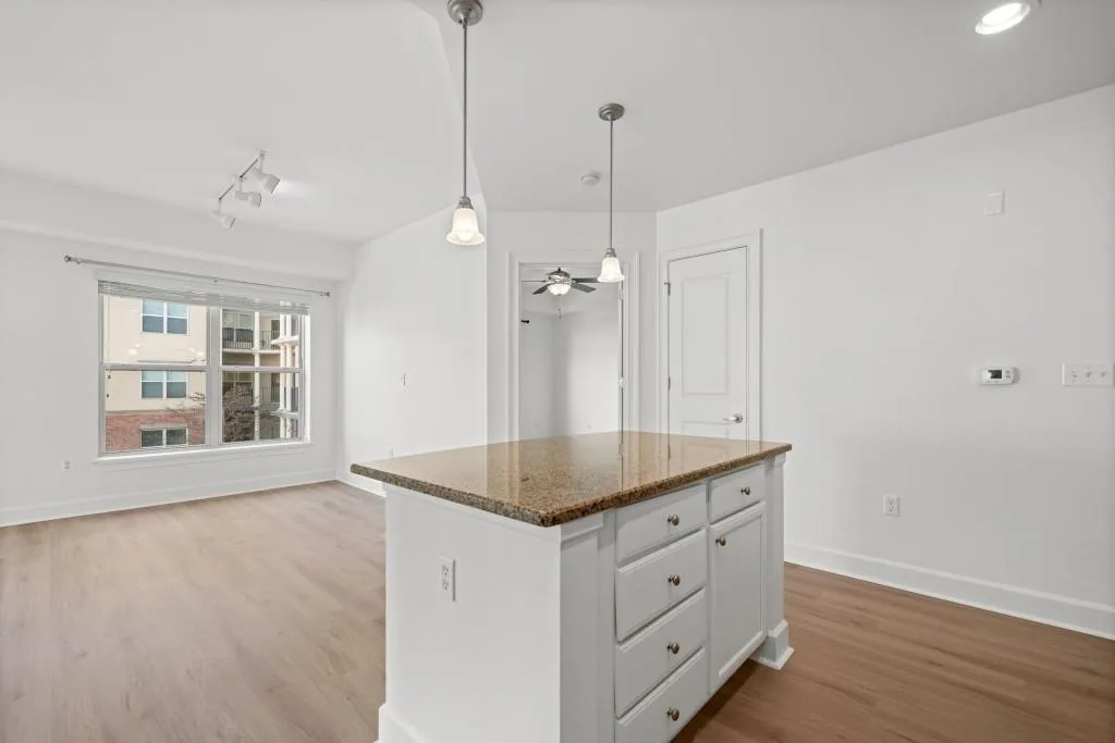 200 River Vista Drive Unit 409, Atlanta, Georgia 30339, 2 Bedrooms Bedrooms, ,2 BathroomsBathrooms,Residential,Sold,200 River Vista Drive Unit 409,7534078