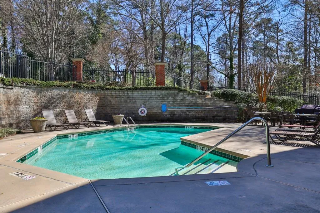 5559 Glenridge Drive Unit 1204, Atlanta, Georgia 30342, 1 Bedroom Bedrooms, ,1 BathroomBathrooms,Residential,Sold,5559 Glenridge Drive Unit 1204,7011023