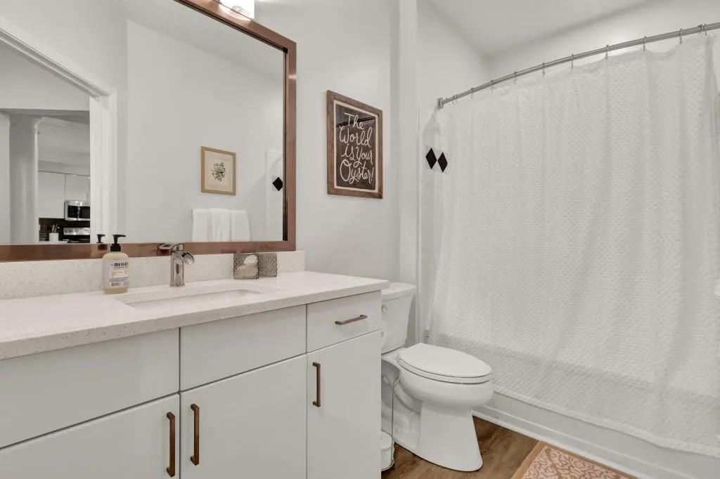 5559 Glenridge Drive Unit 1204, Atlanta, Georgia 30342, 1 Bedroom Bedrooms, ,1 BathroomBathrooms,Residential,Sold,5559 Glenridge Drive Unit 1204,7011023