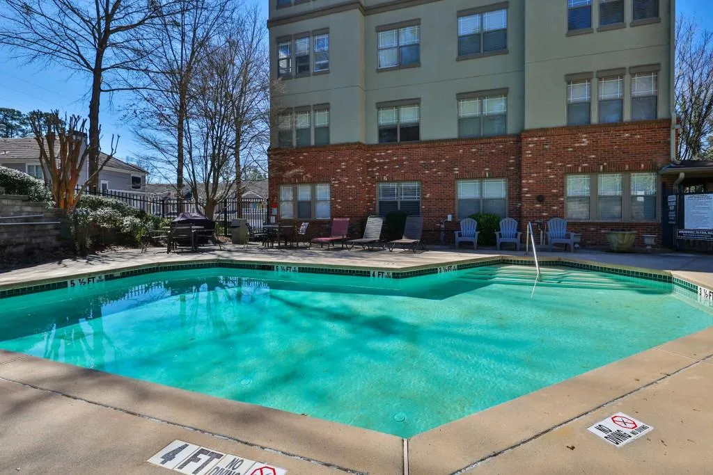 5559 Glenridge Drive Unit 1204, Atlanta, Georgia 30342, 1 Bedroom Bedrooms, ,1 BathroomBathrooms,Residential,Sold,5559 Glenridge Drive Unit 1204,7011023