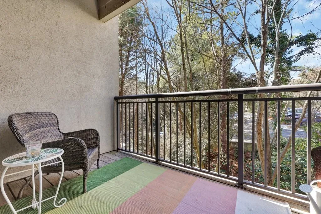 5559 Glenridge Drive Unit 1204, Atlanta, Georgia 30342, 1 Bedroom Bedrooms, ,1 BathroomBathrooms,Residential,Sold,5559 Glenridge Drive Unit 1204,7011023