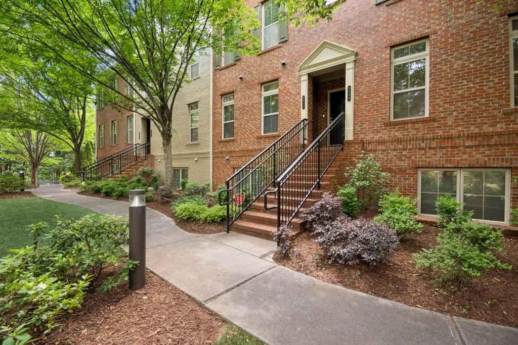 6409 Paulson Place, Sandy Springs, Georgia 30328, 3 Bedrooms Bedrooms, ,3 BathroomsBathrooms,Residential,For Sale,6409 Paulson Place,7760449