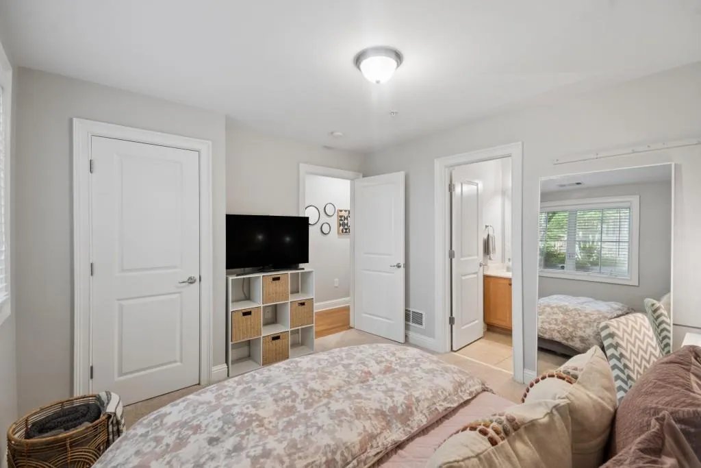 6409 Paulson Place, Sandy Springs, Georgia 30328, 3 Bedrooms Bedrooms, ,3 BathroomsBathrooms,Residential,For Sale,6409 Paulson Place,7760449