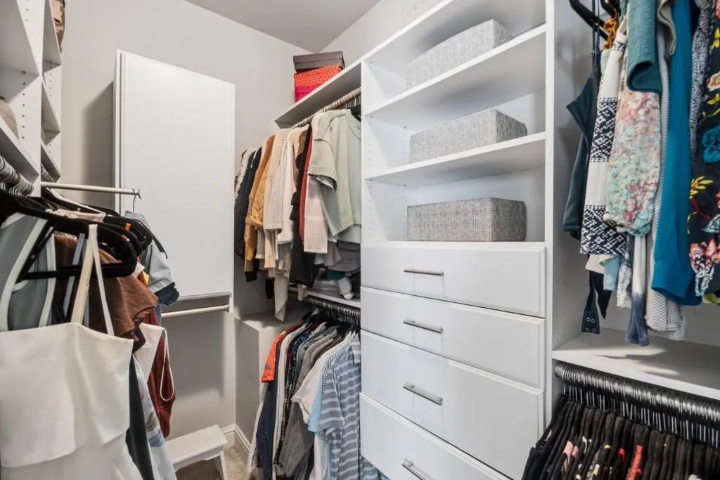 6409 Paulson Place, Sandy Springs, Georgia 30328, 3 Bedrooms Bedrooms, ,3 BathroomsBathrooms,Residential,For Sale,6409 Paulson Place,7760449