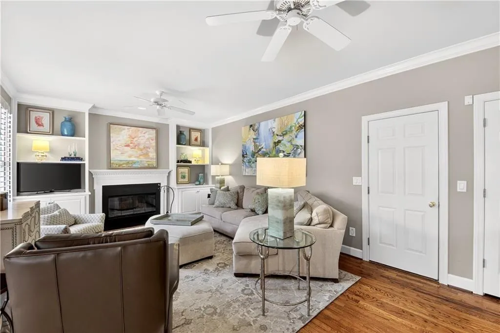 2110 Village Point Ne, Brookhaven, Georgia 30319, 4 Bedrooms Bedrooms, 0 ,4 BathroomsBathrooms,Residential,For Sale,2110 Village Point Ne,7711995