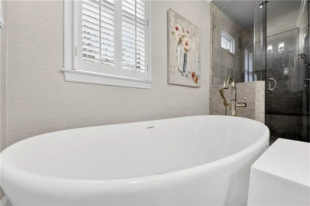 Elegant freestanding tub.
