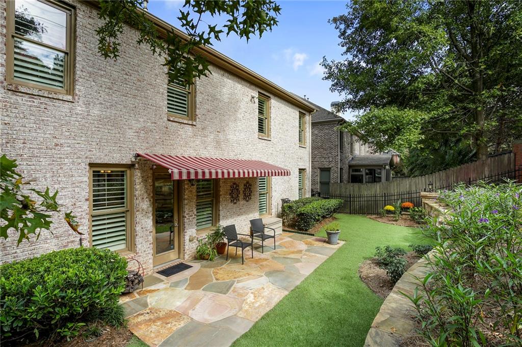 263 Mount Vernon Cove, Atlanta, Georgia 30328, 4 Bedrooms Bedrooms, ,4 BathroomsBathrooms,Residential,Sold,263 Mount Vernon Cove,7294956