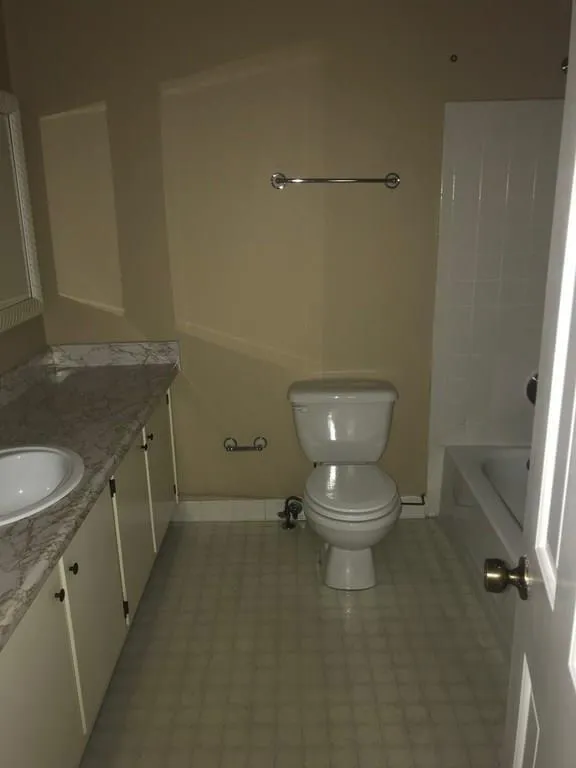 320 Winding River Drive Unit A, Sandy Springs, Georgia 30350, 2 Bedrooms Bedrooms, ,2 BathroomsBathrooms,Residential,Sold,320 Winding River Drive Unit A,6984985