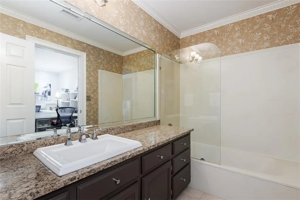 6 Paris Park Place, Sandy Springs, Georgia 30350, 4 Bedrooms Bedrooms, ,4 BathroomsBathrooms,Residential,Sold,6 Paris Park Place,6859829