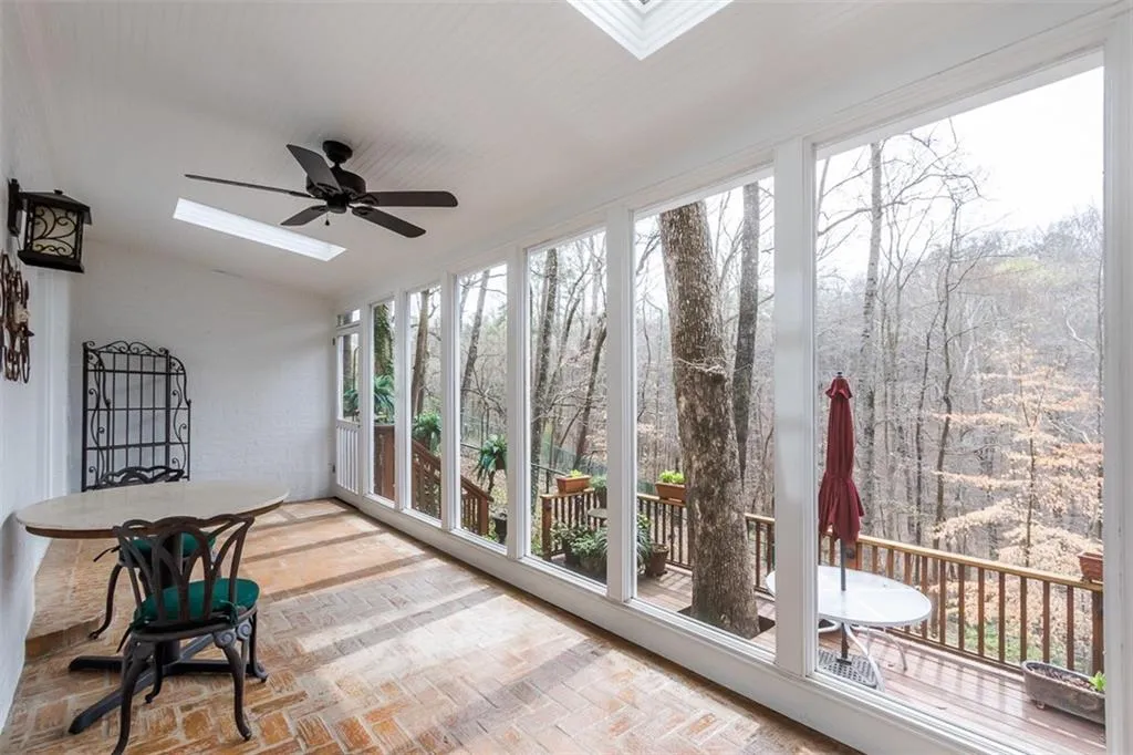 6 Paris Park Place, Sandy Springs, Georgia 30350, 4 Bedrooms Bedrooms, ,4 BathroomsBathrooms,Residential,Sold,6 Paris Park Place,6859829