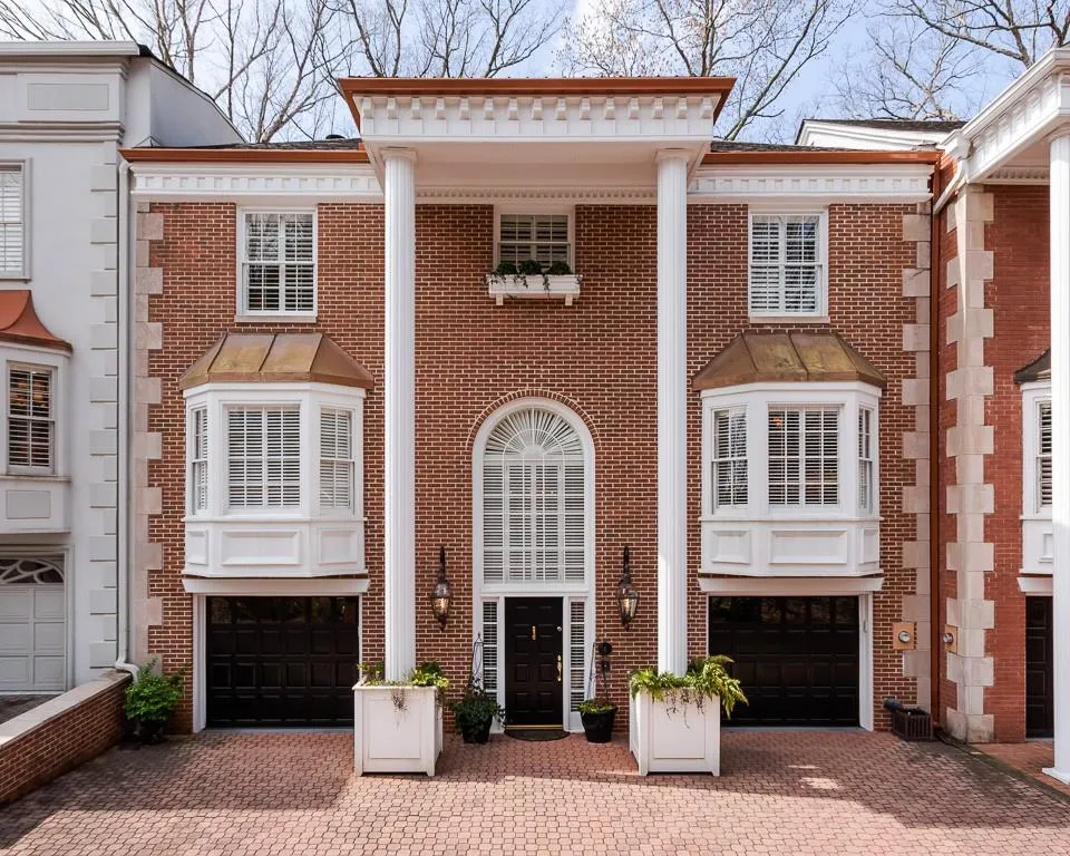 6 Paris Park Place, Sandy Springs, Georgia 30350, 4 Bedrooms Bedrooms, ,4 BathroomsBathrooms,Residential,Sold,6 Paris Park Place,6859829