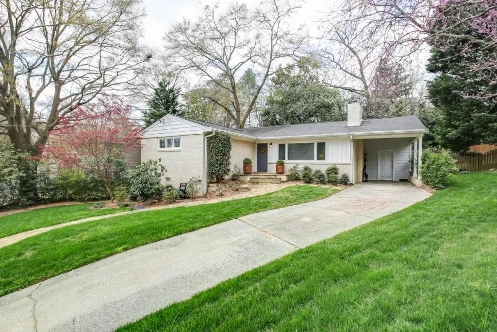2530 Parkdale Place, Atlanta, Georgia 30305, 3 Bedrooms Bedrooms, ,2 BathroomsBathrooms,Residential,Sold,2530 Parkdale Place,5992800