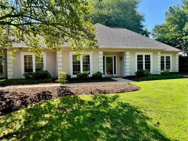 11860 Wexford Club Drive, Roswell, Georgia 30075