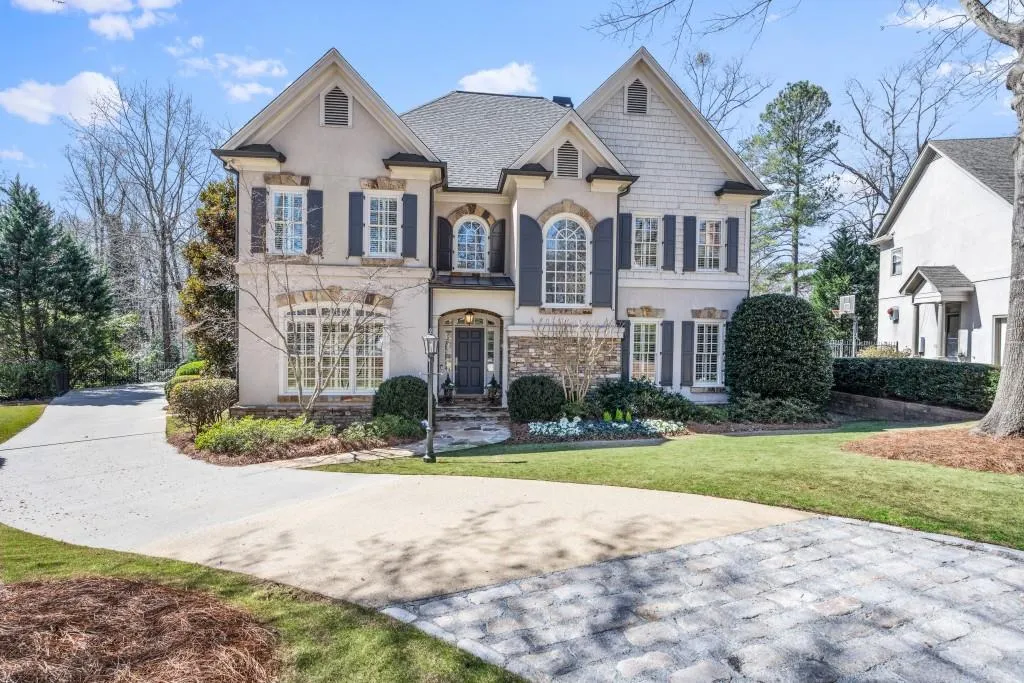 210 High Point Walk, Atlanta, Georgia 30342, 5 Bedrooms Bedrooms, ,4 BathroomsBathrooms,Residential,Sold,210 High Point Walk,6851491