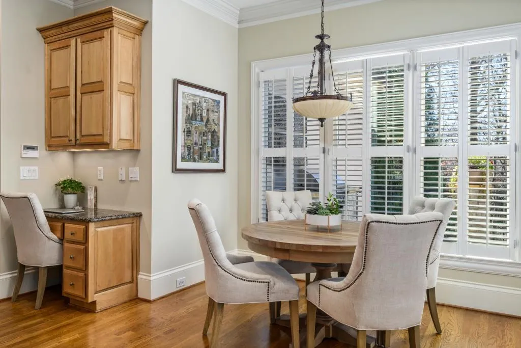 210 High Point Walk, Atlanta, Georgia 30342, 5 Bedrooms Bedrooms, ,4 BathroomsBathrooms,Residential,Sold,210 High Point Walk,6851491