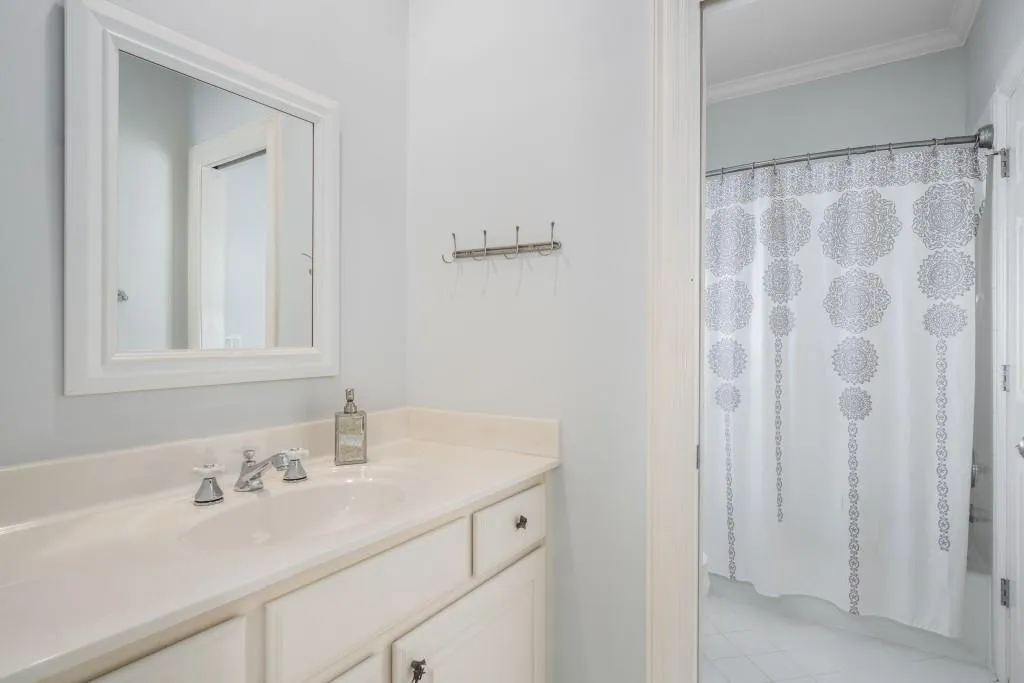 210 High Point Walk, Atlanta, Georgia 30342, 5 Bedrooms Bedrooms, ,4 BathroomsBathrooms,Residential,Sold,210 High Point Walk,6851491