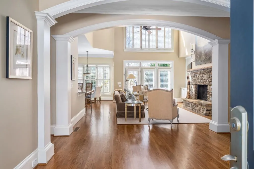 210 High Point Walk, Atlanta, Georgia 30342, 5 Bedrooms Bedrooms, ,4 BathroomsBathrooms,Residential,Sold,210 High Point Walk,6851491