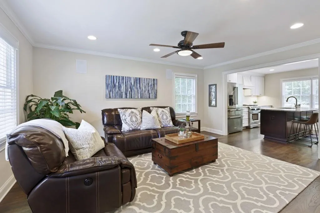 7261 Thornhill Lane, Sandy Springs, Georgia 30328, 5 Bedrooms Bedrooms, ,3 BathroomsBathrooms,Residential,Sold,7261 Thornhill Lane,6910570