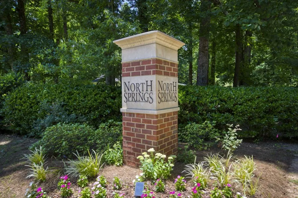 7261 Thornhill Lane, Sandy Springs, Georgia 30328, 5 Bedrooms Bedrooms, ,3 BathroomsBathrooms,Residential,Sold,7261 Thornhill Lane,6910570