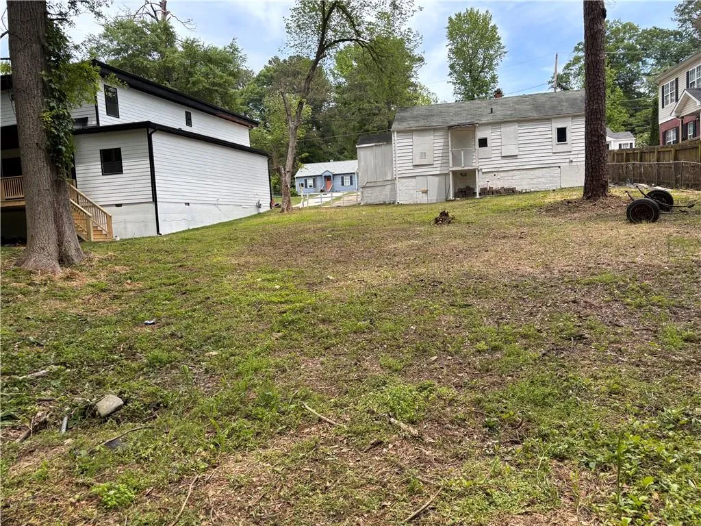 2058 North Avenue Nw, Atlanta, Georgia 30318, 2 Bedrooms Bedrooms, ,1 BathroomBathrooms,Residential,For Sale,2058 North Avenue Nw,7568731