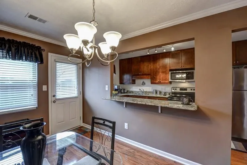 165 N River Drive Unit D, Sandy Springs, Georgia 30350, 2 Bedrooms Bedrooms, ,2 BathroomsBathrooms,Residential,Sold,165 N River Drive Unit D,5620225