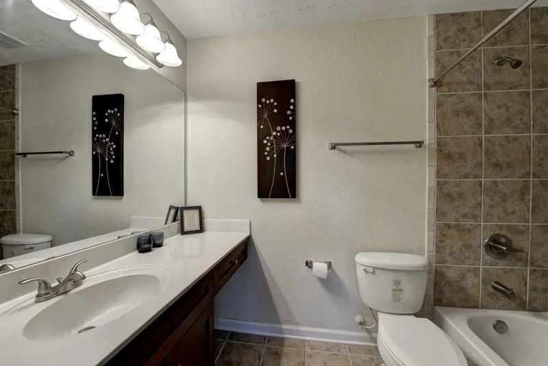 165 N River Drive Unit D, Sandy Springs, Georgia 30350, 2 Bedrooms Bedrooms, ,2 BathroomsBathrooms,Residential,Sold,165 N River Drive Unit D,5620225