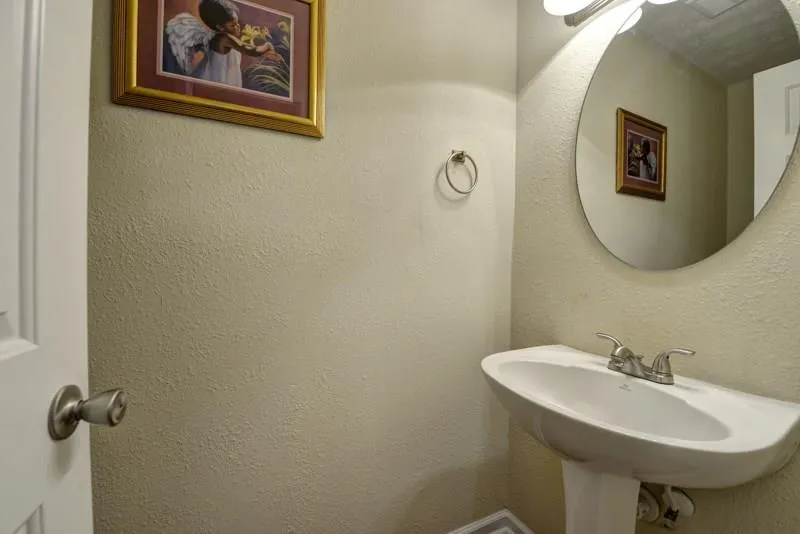 165 N River Drive Unit D, Sandy Springs, Georgia 30350, 2 Bedrooms Bedrooms, ,2 BathroomsBathrooms,Residential,Sold,165 N River Drive Unit D,5620225