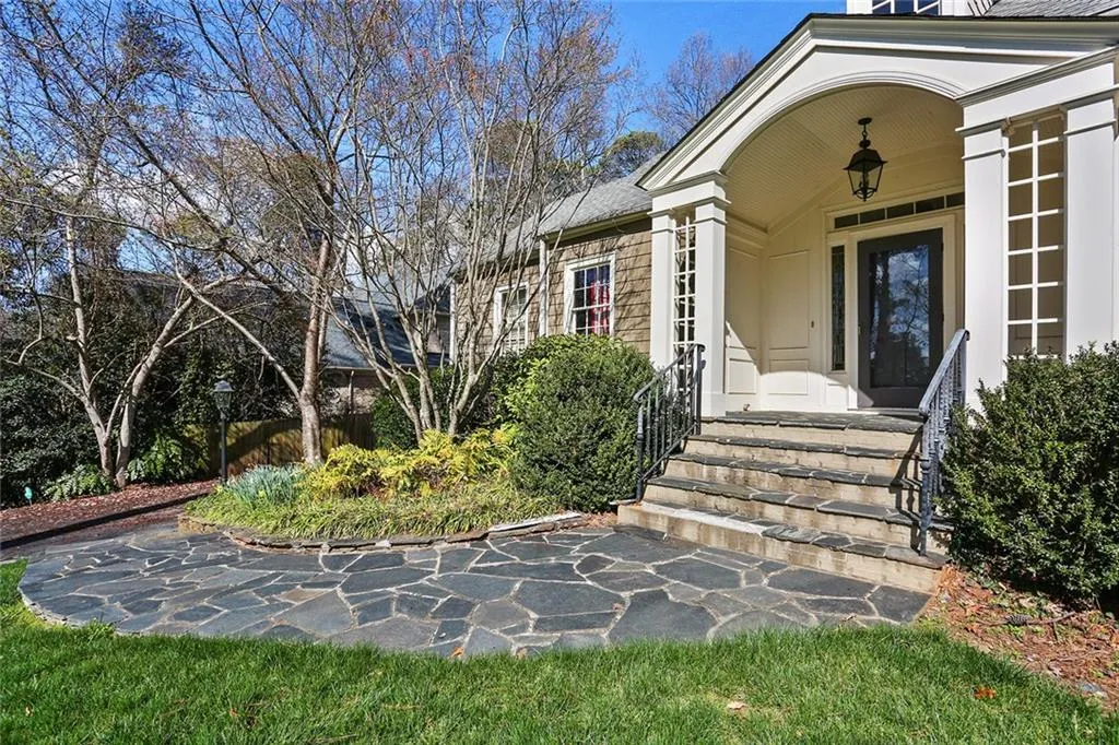 1225 W Wesley Road Nw, Atlanta, Georgia 30327, 4 Bedrooms Bedrooms, ,3 BathroomsBathrooms,Residential,Sold,1225 W Wesley Road Nw,5810961