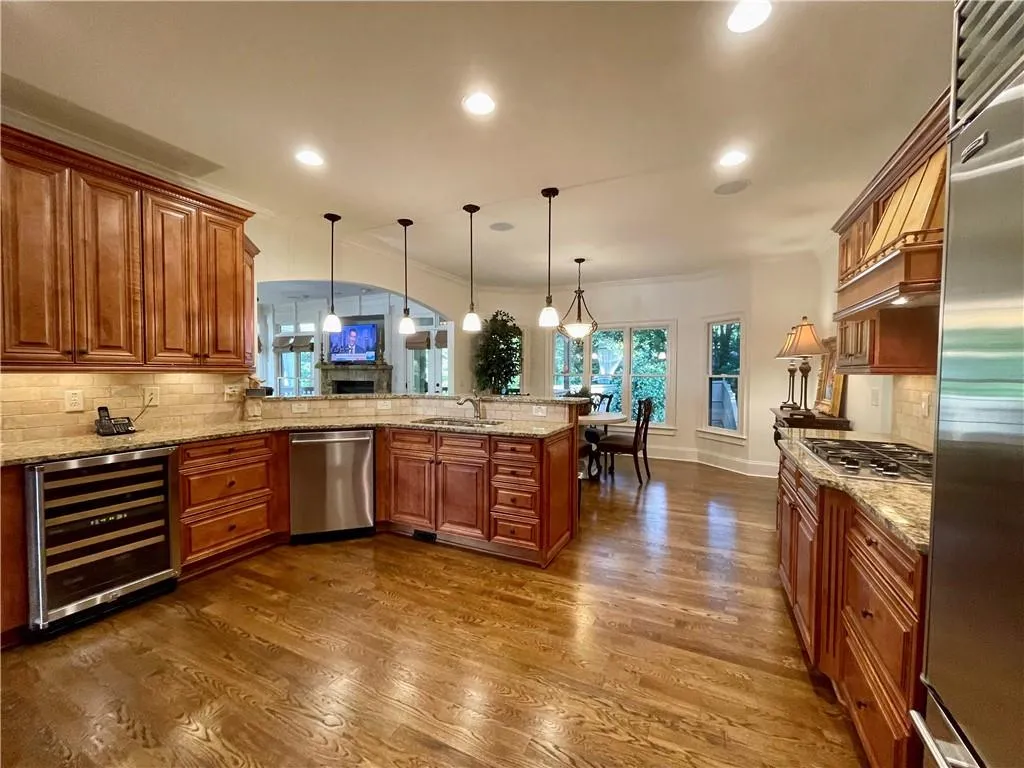 7963 Magnolia Square, Atlanta, Georgia 30350, 4 Bedrooms Bedrooms, ,3 BathroomsBathrooms,Residential,Sold,7963 Magnolia Square,6936983