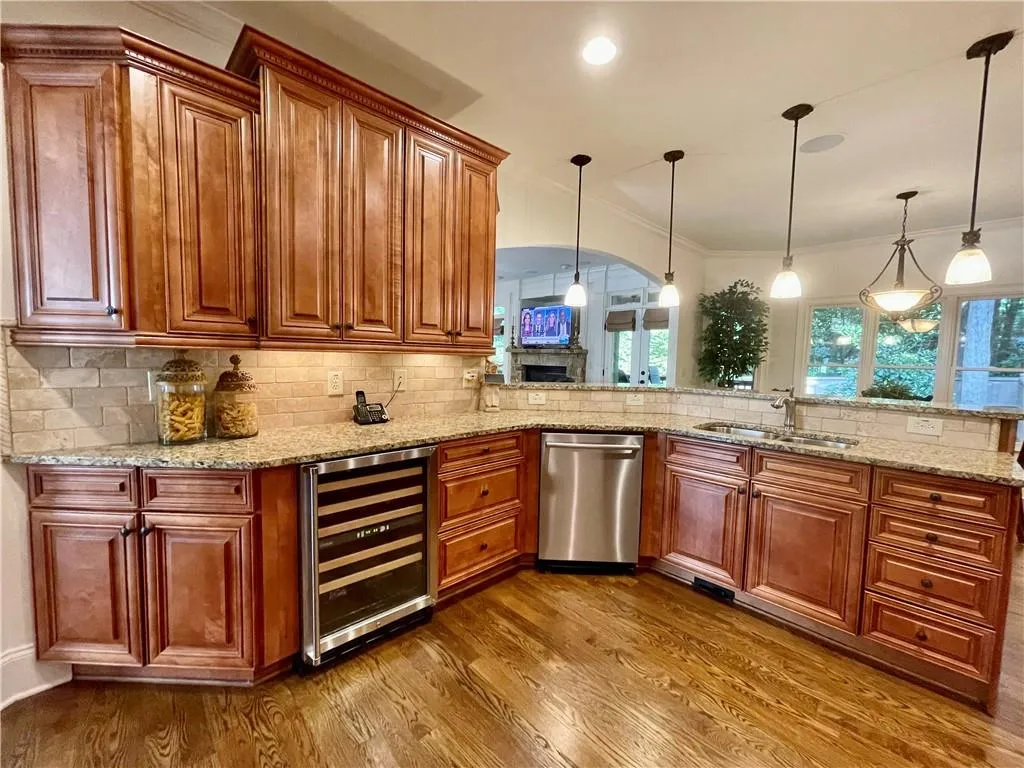 7963 Magnolia Square, Atlanta, Georgia 30350, 4 Bedrooms Bedrooms, ,3 BathroomsBathrooms,Residential,Sold,7963 Magnolia Square,6936983