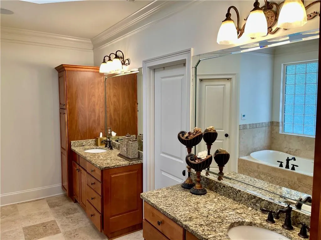 7963 Magnolia Square, Atlanta, Georgia 30350, 4 Bedrooms Bedrooms, ,3 BathroomsBathrooms,Residential,Sold,7963 Magnolia Square,6936983