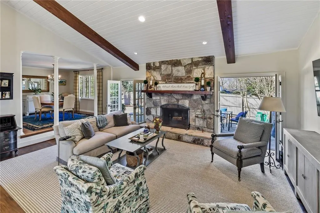 1250 Old Woodbine Road, Sandy Springs, Georgia 30319, 4 Bedrooms Bedrooms, ,3 BathroomsBathrooms,Residential,Sold,1250 Old Woodbine Road,6851276