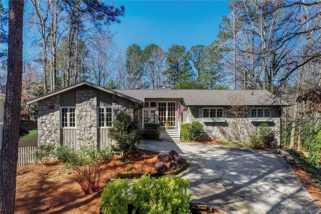 1250 Old Woodbine Road, Sandy Springs, Georgia 30319, 4 Bedrooms Bedrooms, ,3 BathroomsBathrooms,Residential,Sold,1250 Old Woodbine Road,6851276