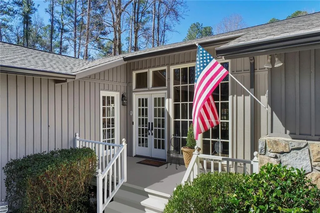 1250 Old Woodbine Road, Sandy Springs, Georgia 30319, 4 Bedrooms Bedrooms, ,3 BathroomsBathrooms,Residential,Sold,1250 Old Woodbine Road,6851276