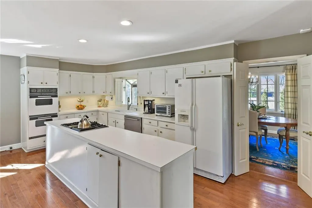 1250 Old Woodbine Road, Sandy Springs, Georgia 30319, 4 Bedrooms Bedrooms, ,3 BathroomsBathrooms,Residential,Sold,1250 Old Woodbine Road,6851276