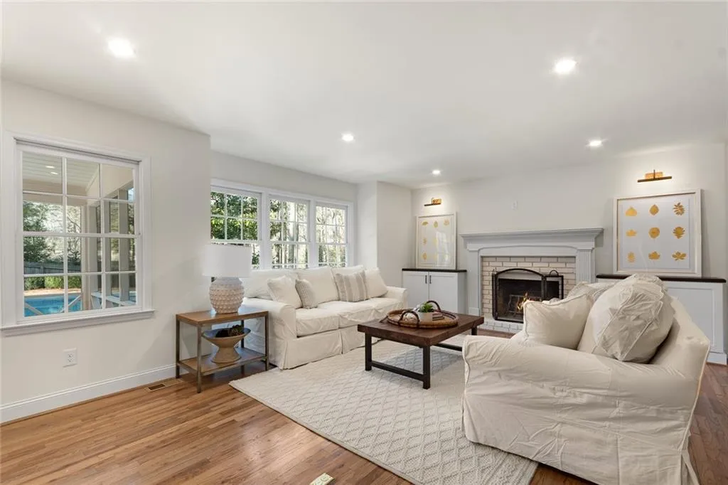 6278 Mountain Brook Way, Atlanta, Georgia 30328, 6 Bedrooms Bedrooms, ,6 BathroomsBathrooms,Residential,Sold,6278 Mountain Brook Way,6997630
